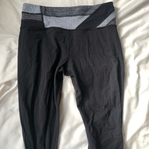 Lululemon reversible leggings!!